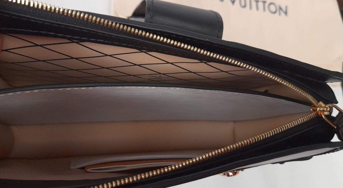 Trunk Clutch Cuir Epi Louis Vuitton