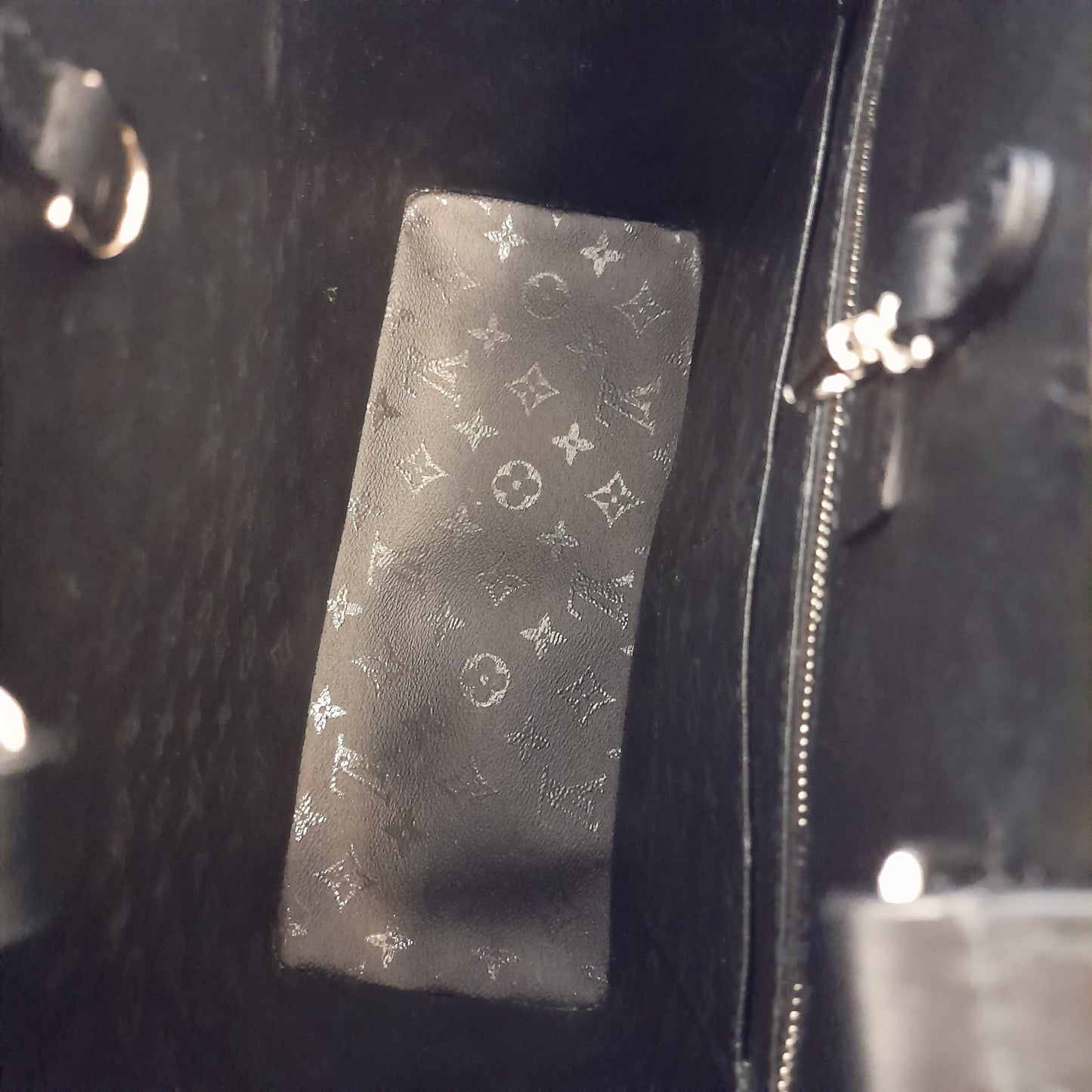 Borsa Louis Vuitton  per Urs Fischer