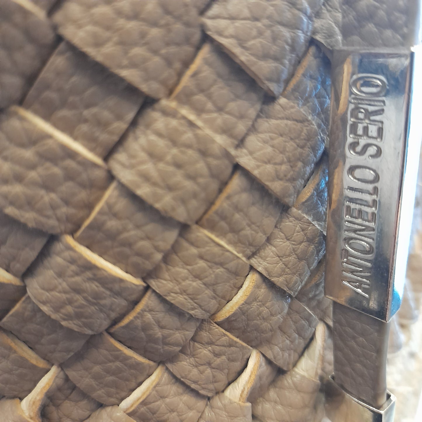 Borsa Antonello Serio